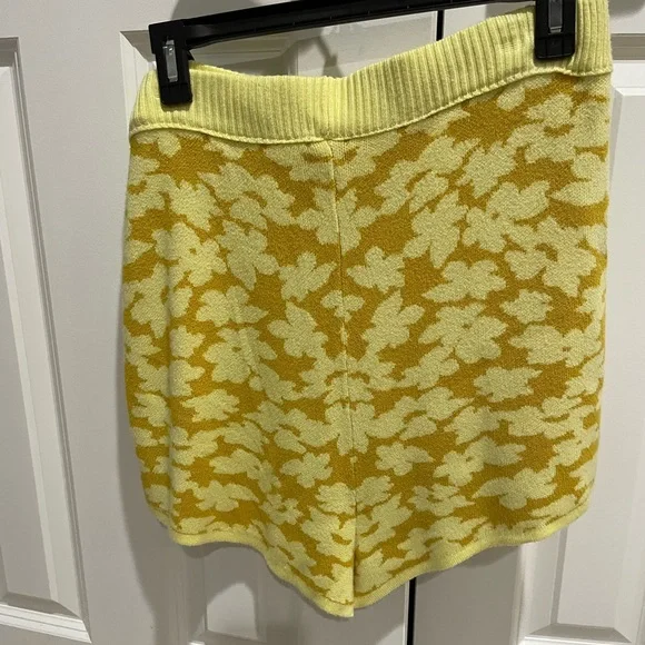 Anthropologie Floral Printed Sweater Shorts - Picture 3 of 5